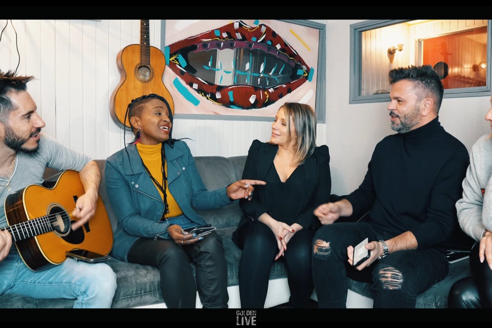 Guitare voix in studio by golden live