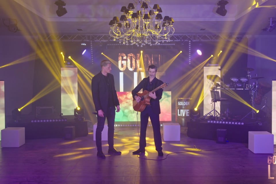 Golden live « Shallow » autour de la guitare by Golden live